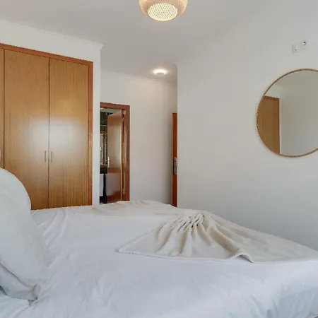 Apartment Ferienwohnung Fuer 3 Personen Ca 90 Qm In Canico, Madeira Ostkueste Von Madeira