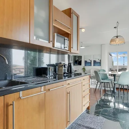 Ferienwohnung Fuer 3 Personen Ca 90 Qm In Canico, Madeira Ostkueste Von Madeira *